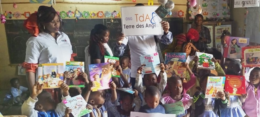 REMISE DE DONS A UNE ECOLE MATERNELLE INEPP DE BOUAKE